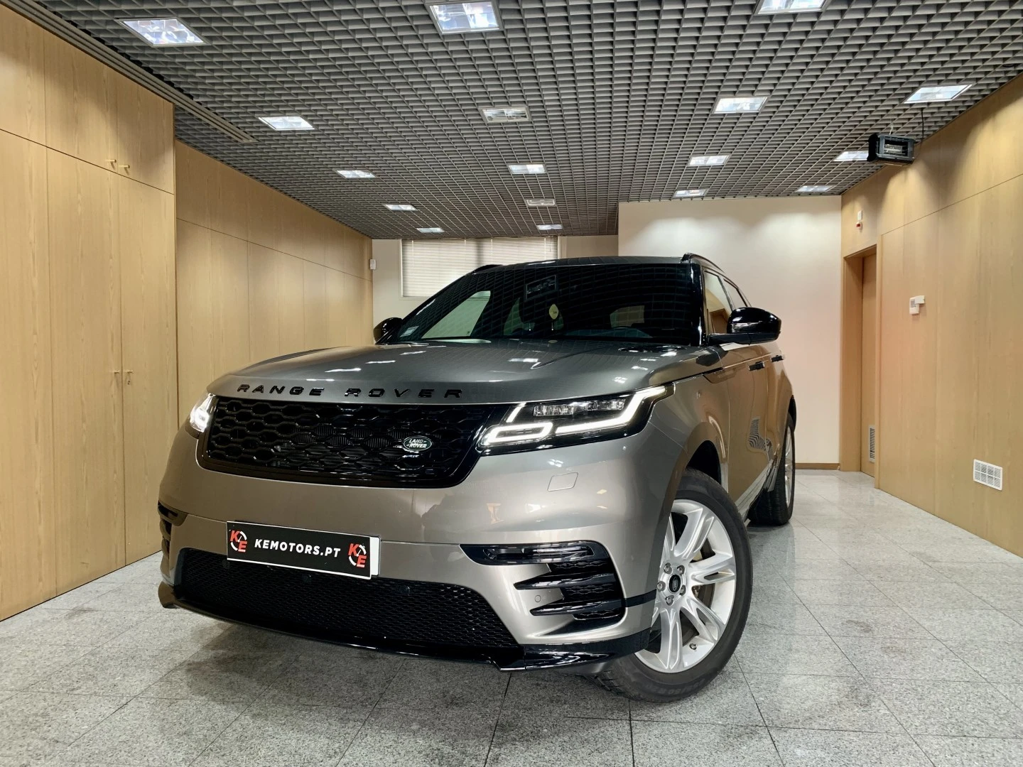 Land Rover Range Rover Velar 2.0 D R-Dynamic S