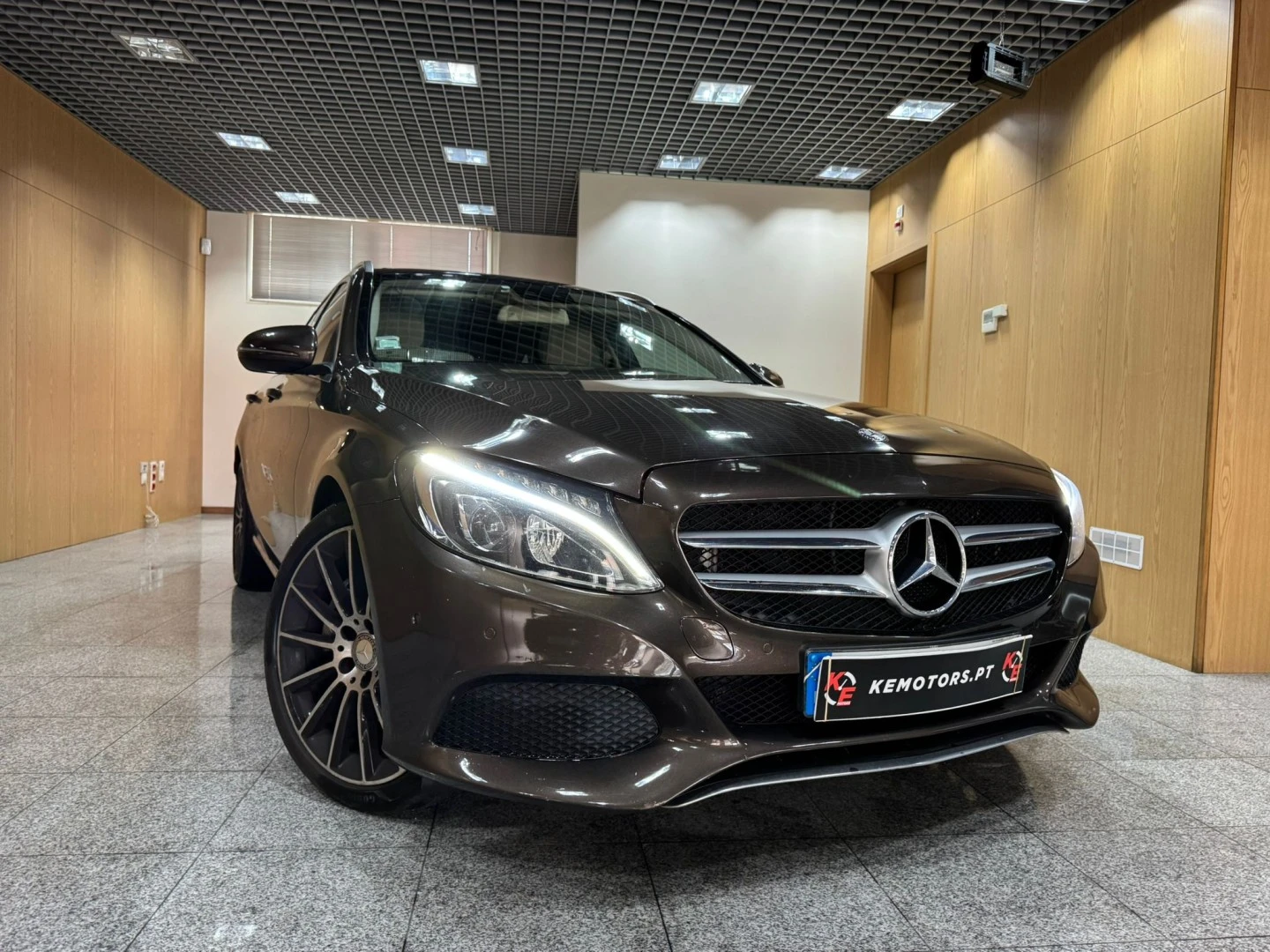 Mercedes-Benz C 300 BlueTEC Hybrid Avantgarde +