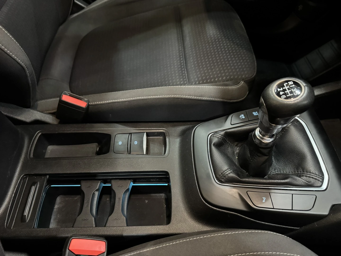 Ford Focus SW 1.5 TDCi EcoBlue ST-Line