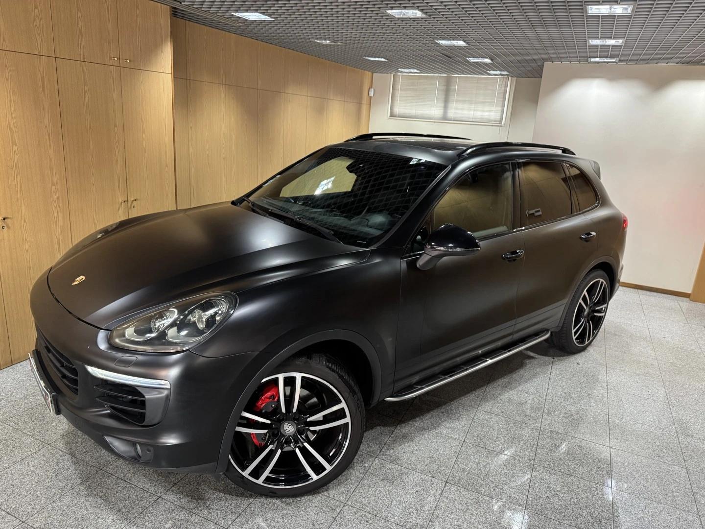 Porsche Cayenne Platinum Edition