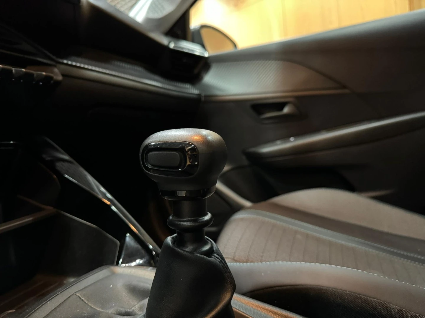 Peugeot 208 1.5 BlueHDi Active