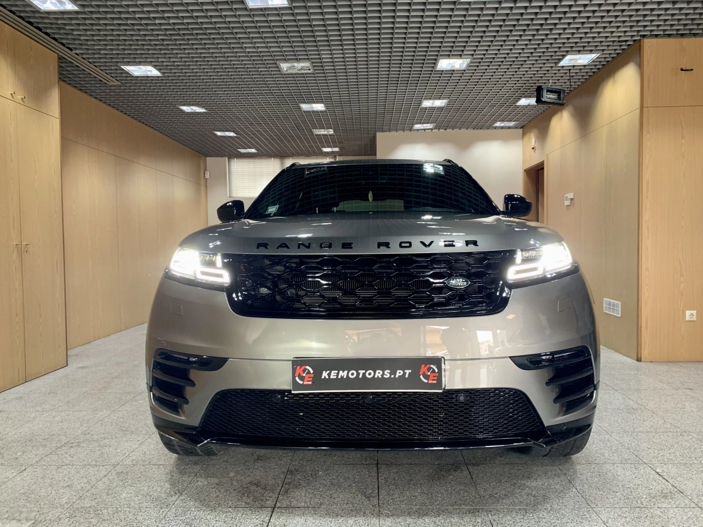 Land Rover Range Rover Velar 2.0 D R-Dynamic S