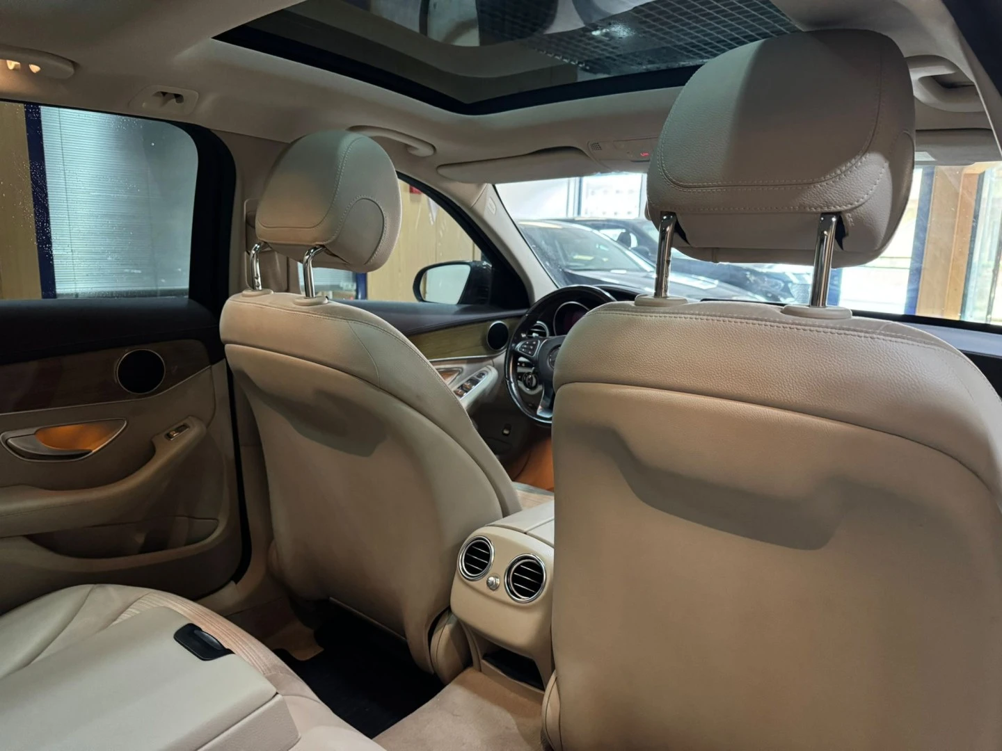 Mercedes-Benz C 300 BlueTEC Hybrid Avantgarde +