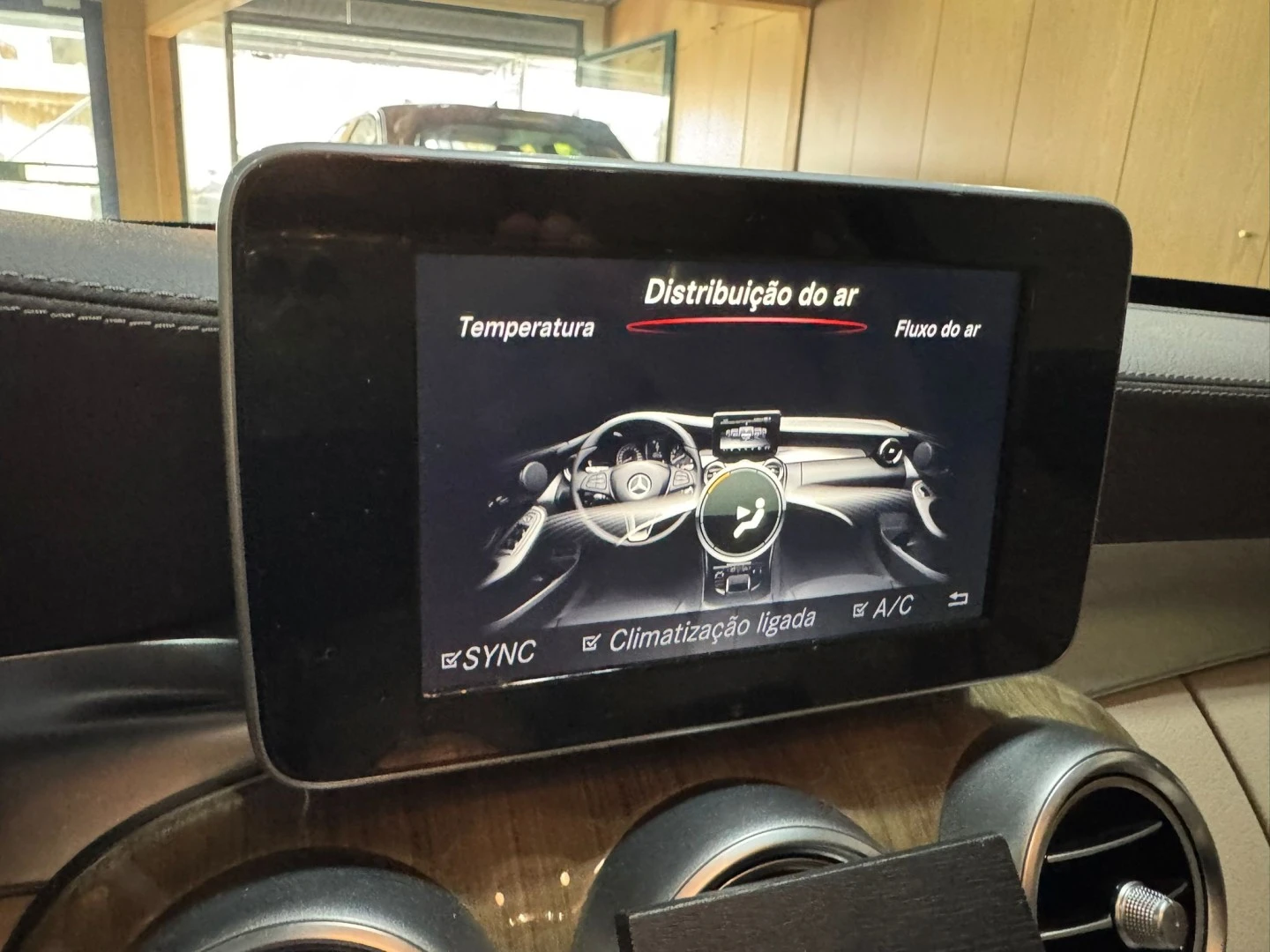 Mercedes-Benz C 300 BlueTEC Hybrid Avantgarde +