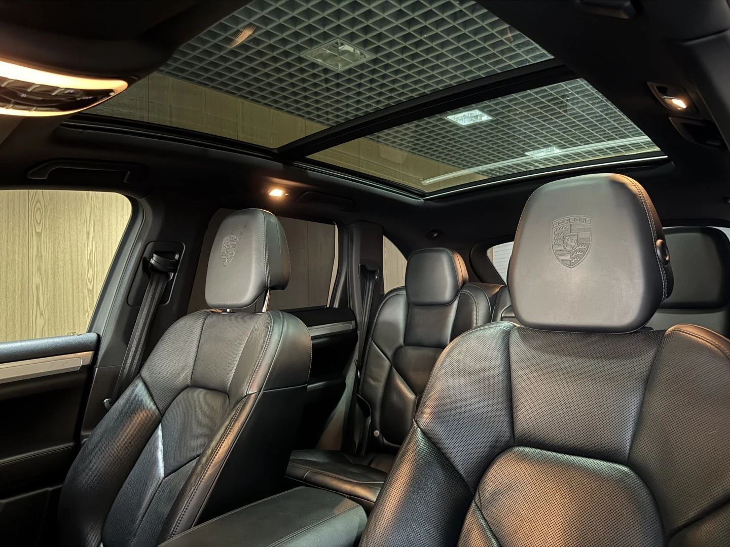 Porsche Cayenne Platinum Edition