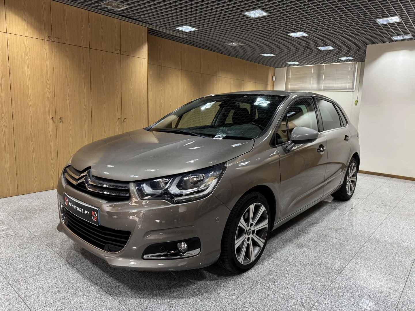 Citroën C4 1.6 BlueHDi Shine EAT6