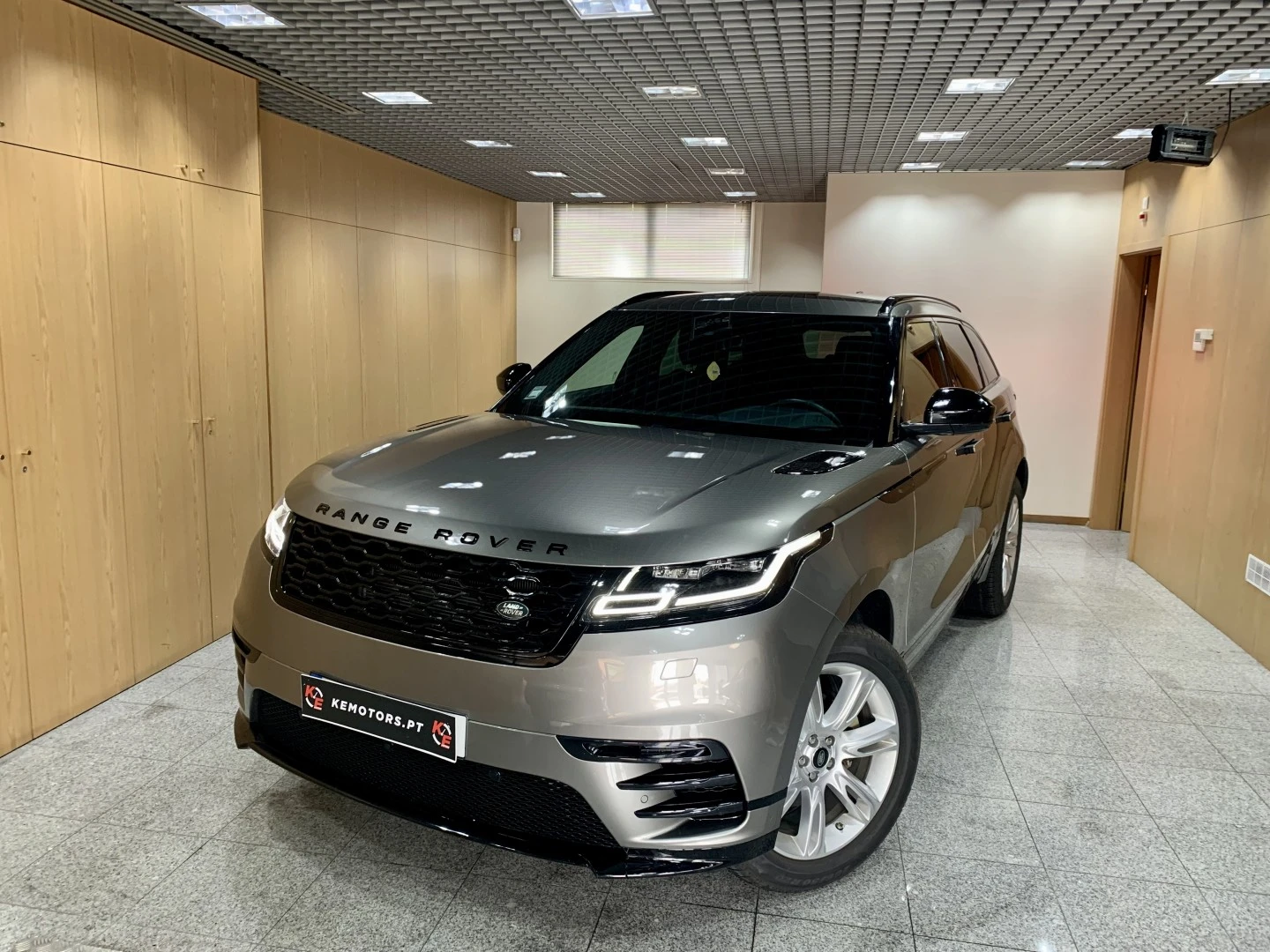 Land Rover Range Rover Velar 2.0 D R-Dynamic S