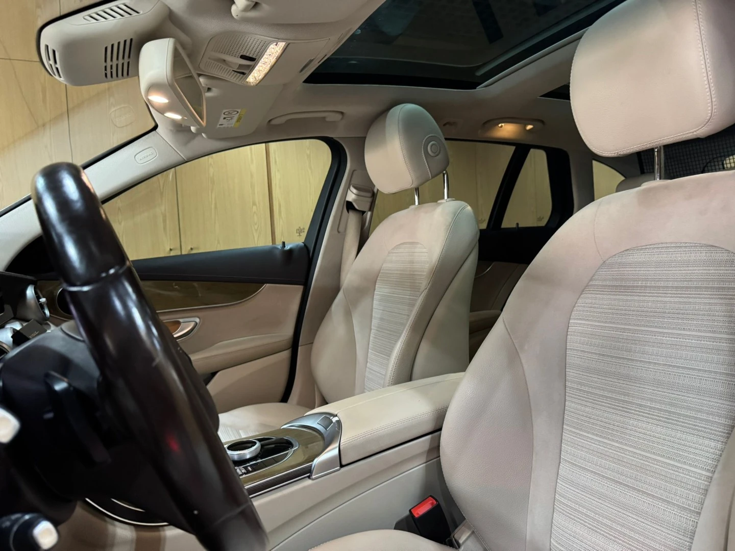 Mercedes-Benz C 300 BlueTEC Hybrid Avantgarde +