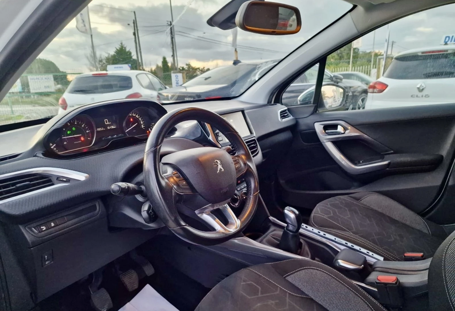 Peugeot 2008 1.2 PureTech Style
