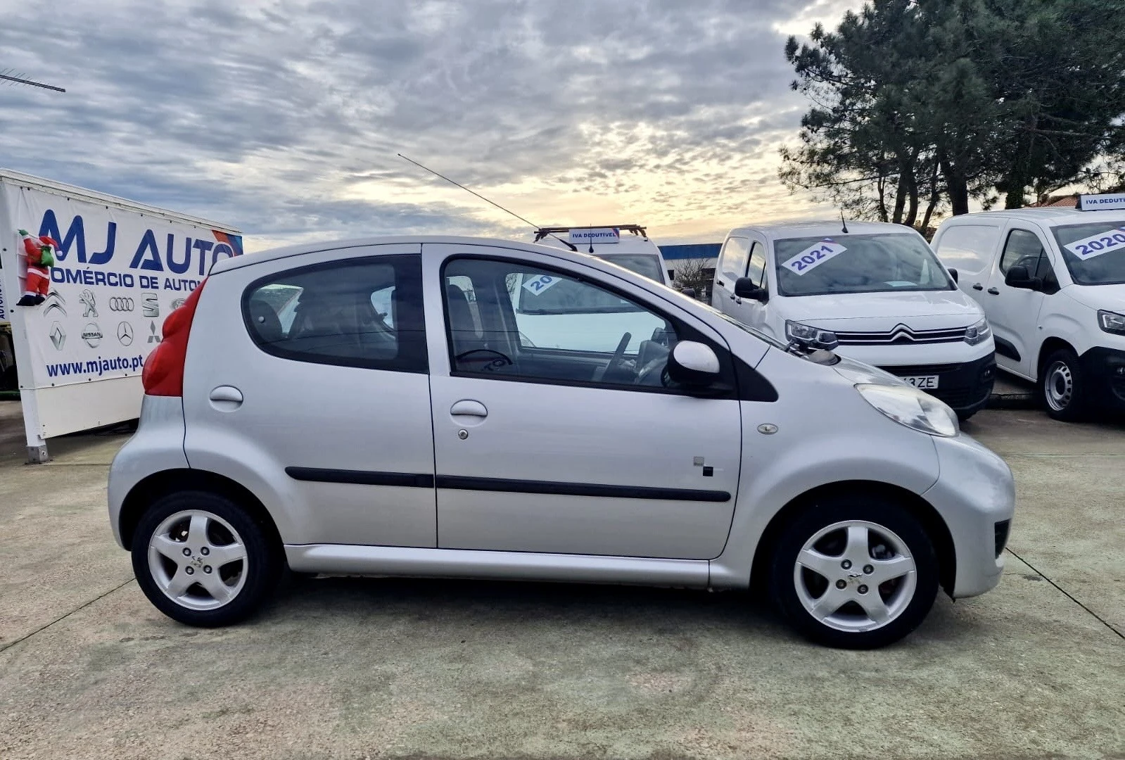 Peugeot 107 1.0 Black&amp;Silver