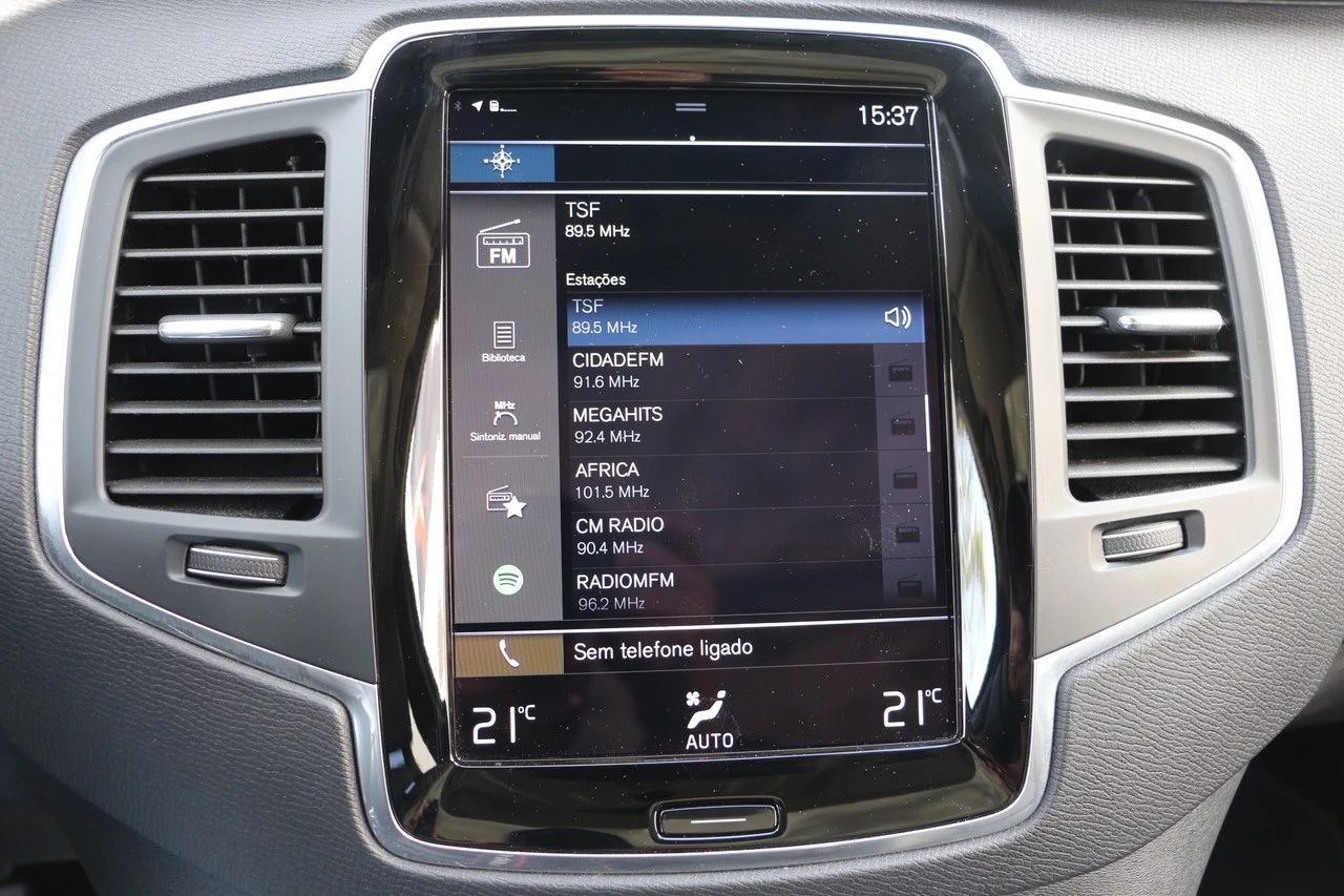 Volvo XC 90 2.0 T8 PHEV Momentum Plus AWD