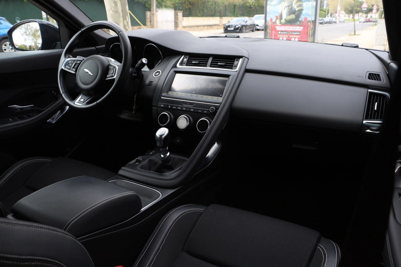 Jaguar E-Pace 2.0 i4D R-Dynamic