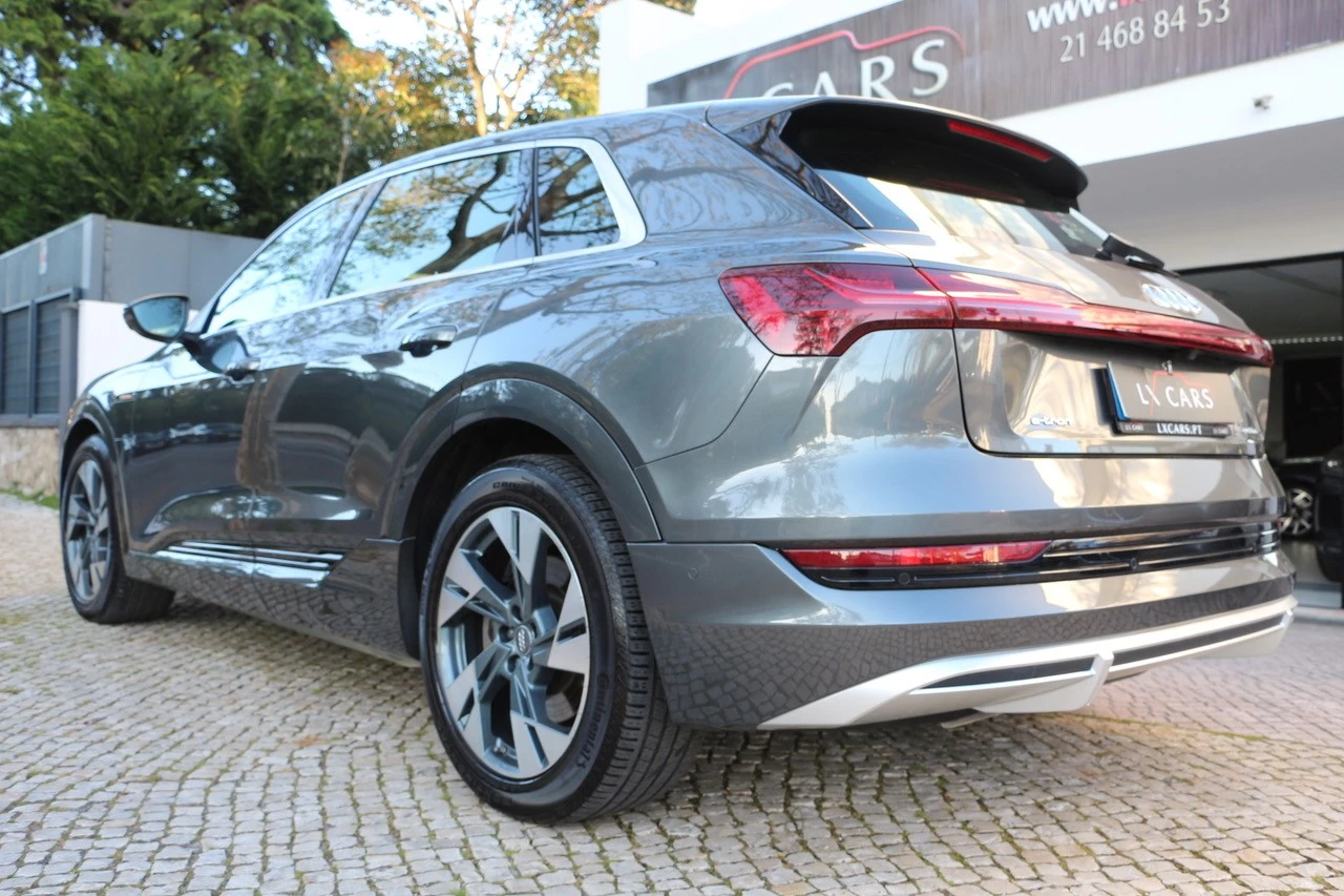Audi e-tron 55 quattro S line