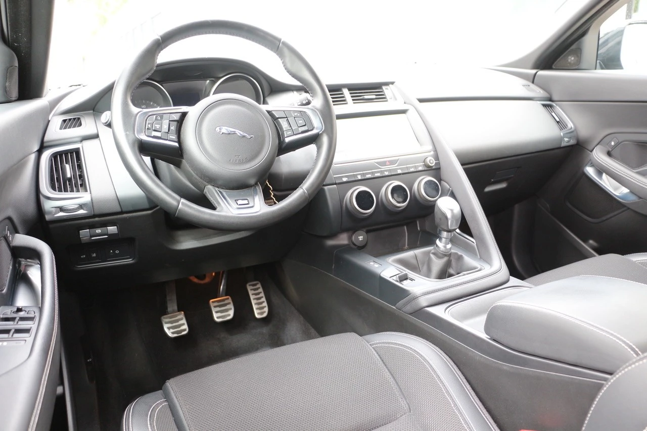 Jaguar E-Pace 2.0 i4D R-Dynamic