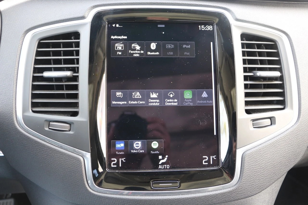 Volvo XC 90 2.0 T8 PHEV Momentum Plus AWD