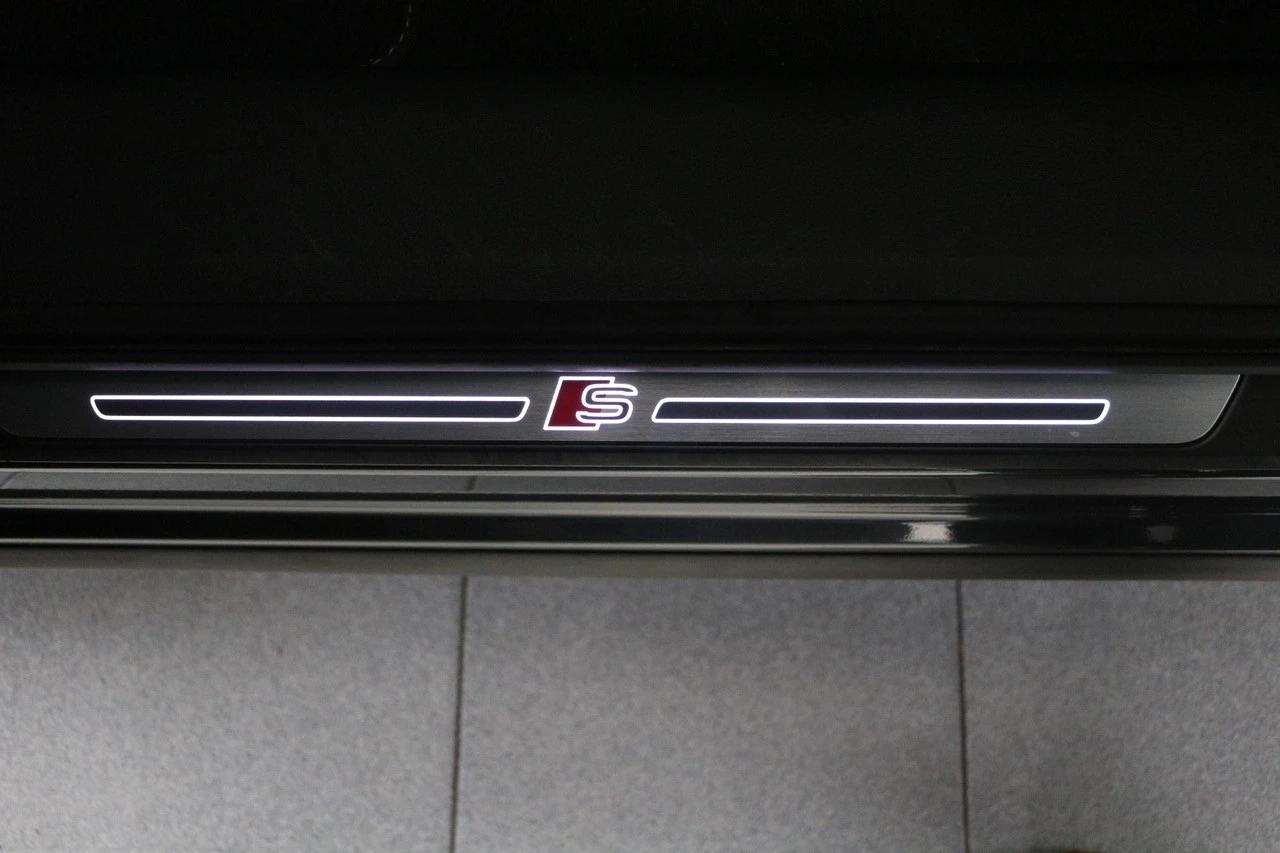 Audi e-tron 55 quattro S line