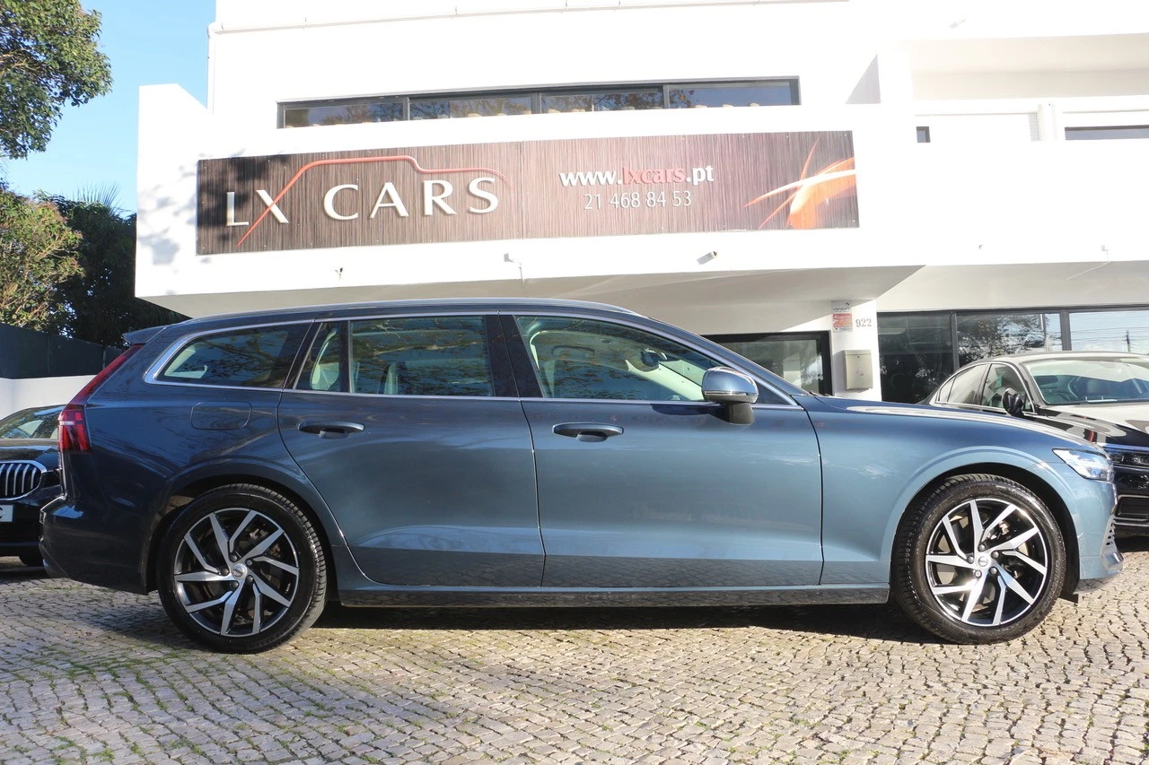 Volvo V60 2.0 T8 AWD TE Momentum Plus