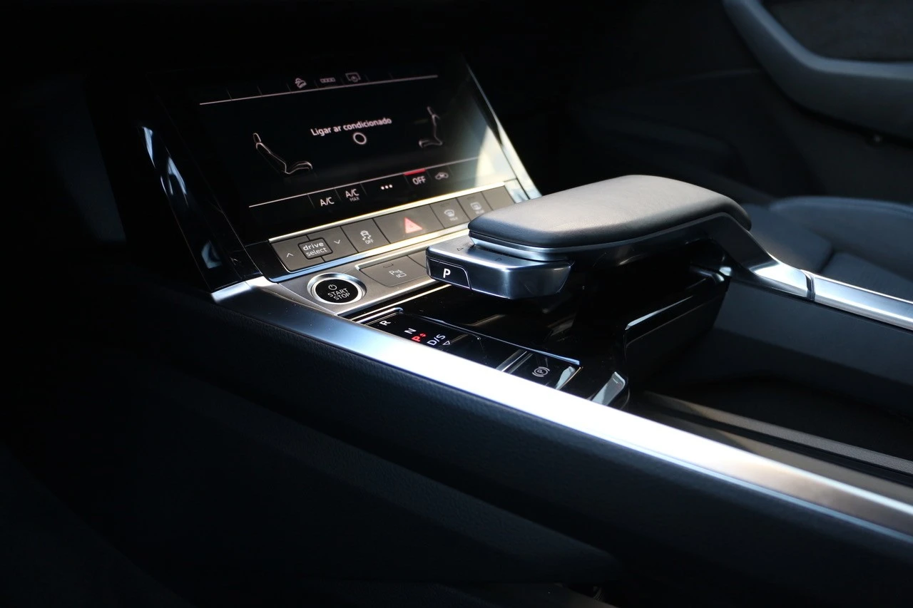 Audi e-tron 55 quattro S line