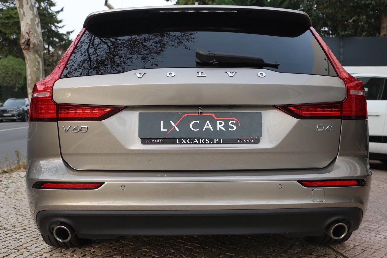 Volvo V60 2.0 D4 Momentum Plus Geartronic