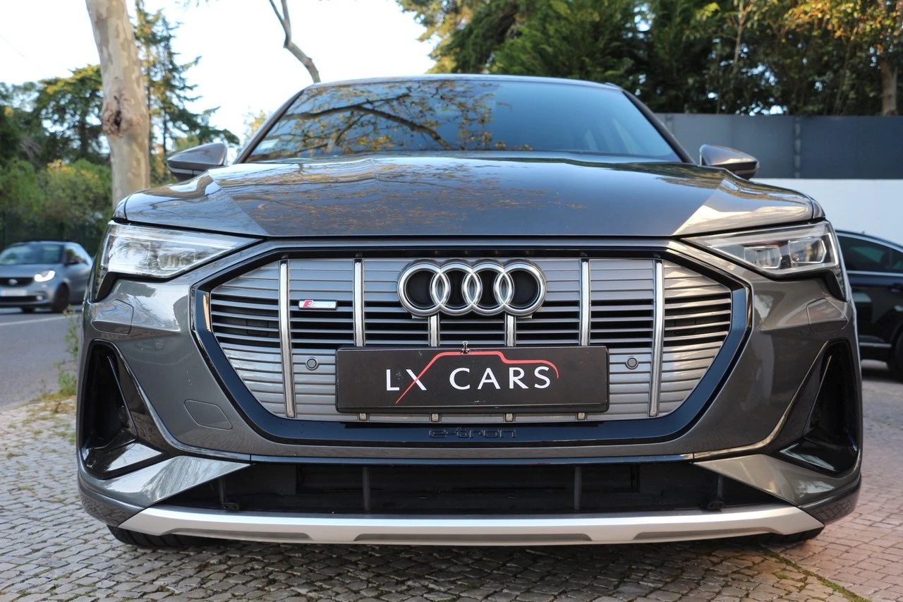 Audi e-tron 55 quattro S line