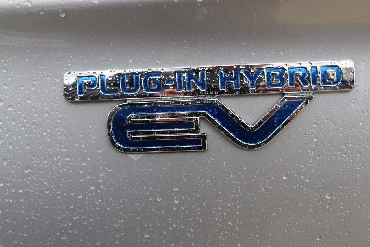 Mitsubishi Outlander 2.4 PHEV Instyle