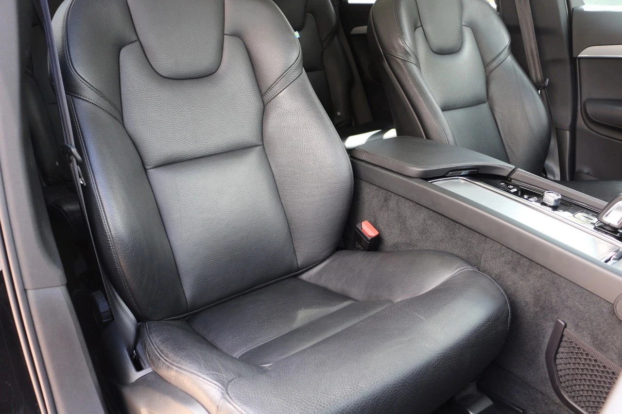 Volvo XC 90 2.0 T8 PHEV Momentum Plus AWD
