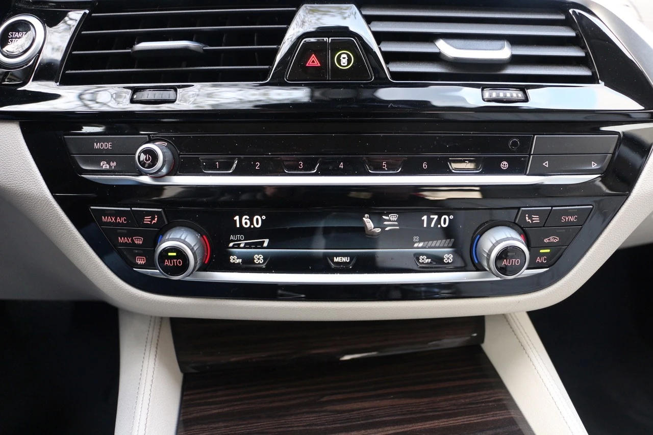 BMW 530 e Line Luxury