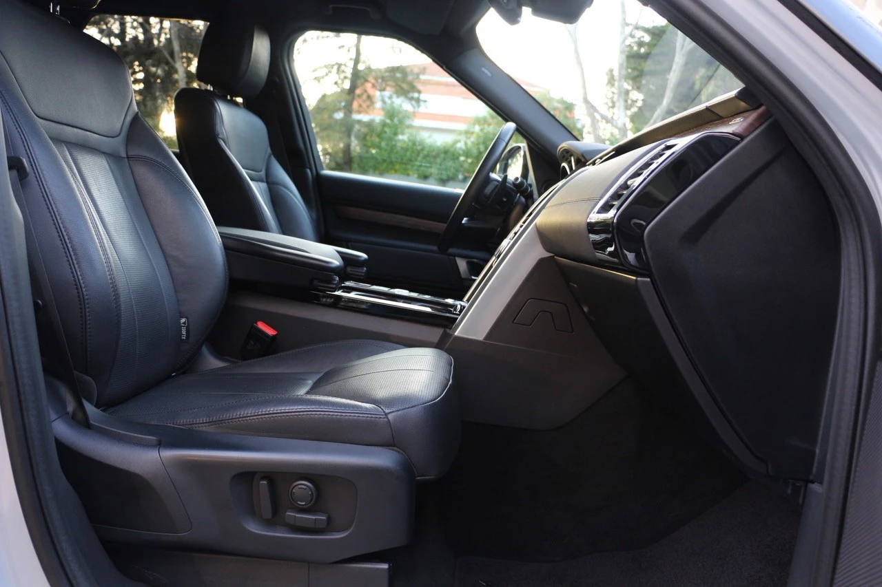 Land Rover Discovery 2.0 SD4 HSE Auto