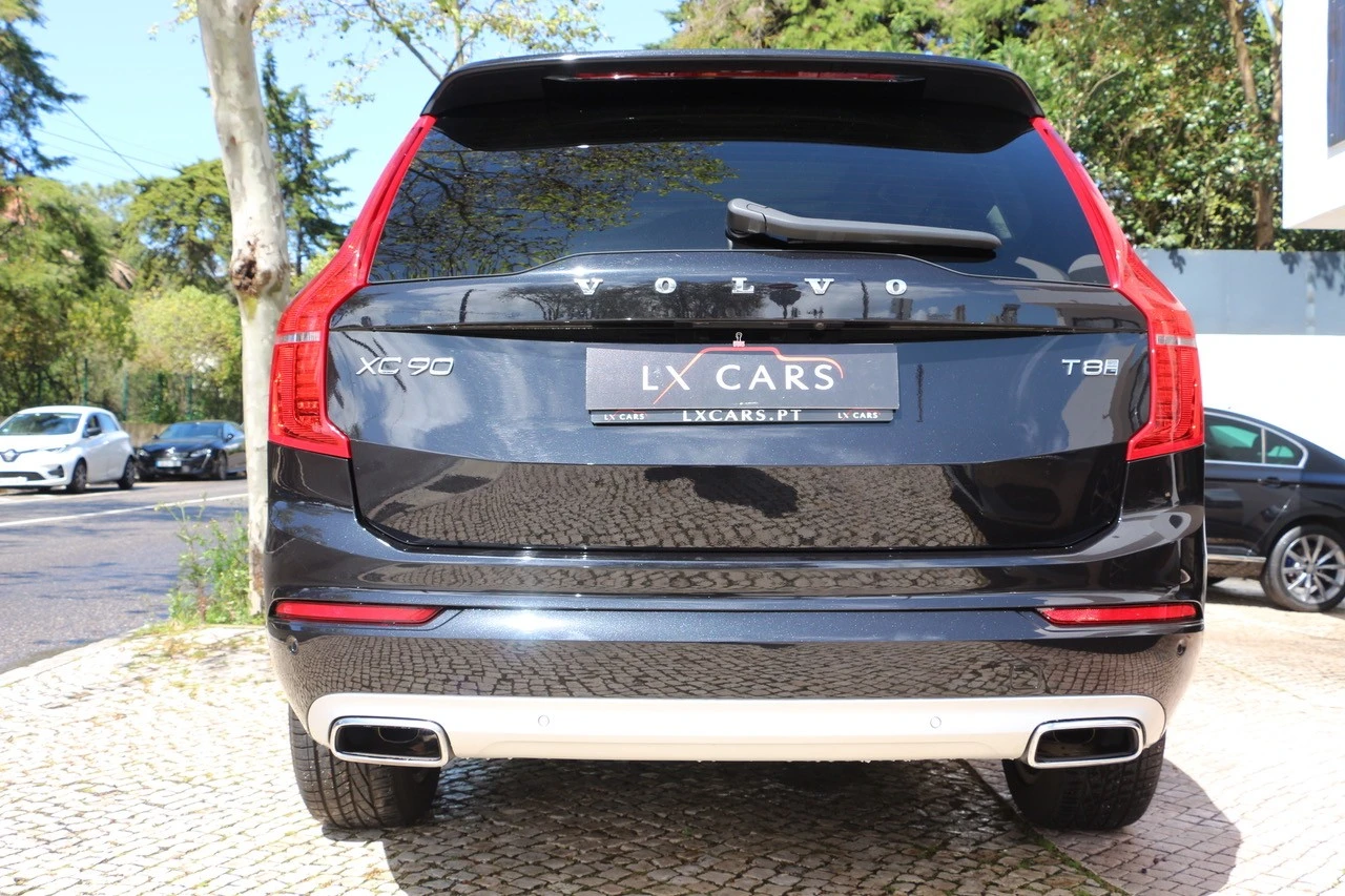 Volvo XC 90 2.0 T8 PHEV Momentum Plus AWD