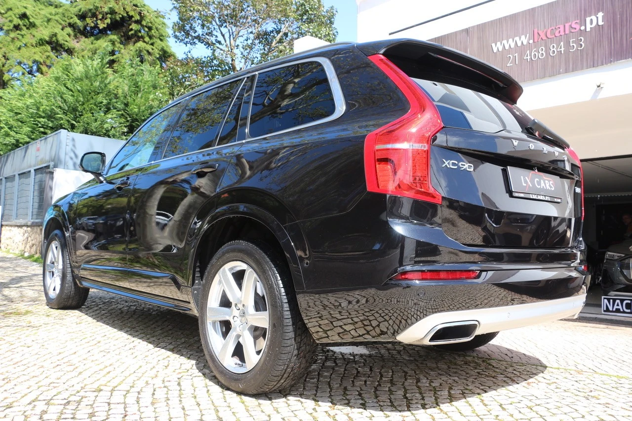 Volvo XC 90 2.0 T8 PHEV Momentum Plus AWD