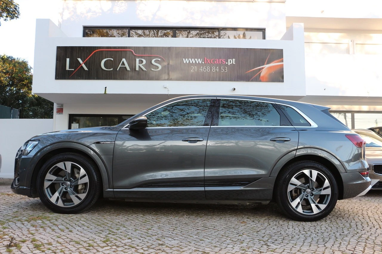 Audi e-tron 55 quattro S line