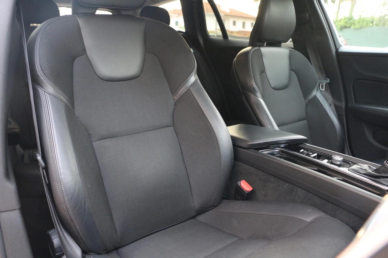 Volvo V60 2.0 D4 Momentum Plus Geartronic