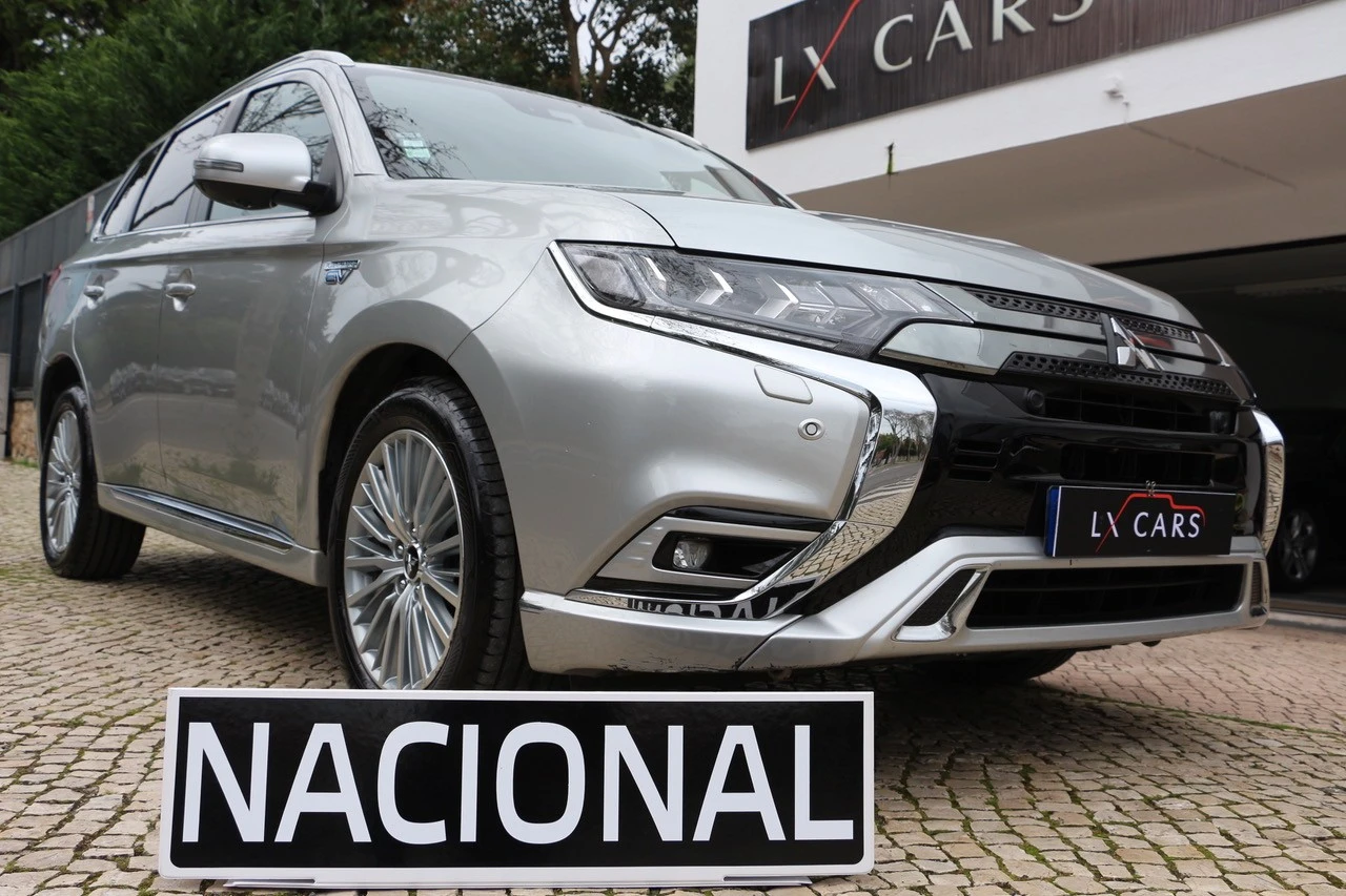 Mitsubishi Outlander 2.4 PHEV Instyle