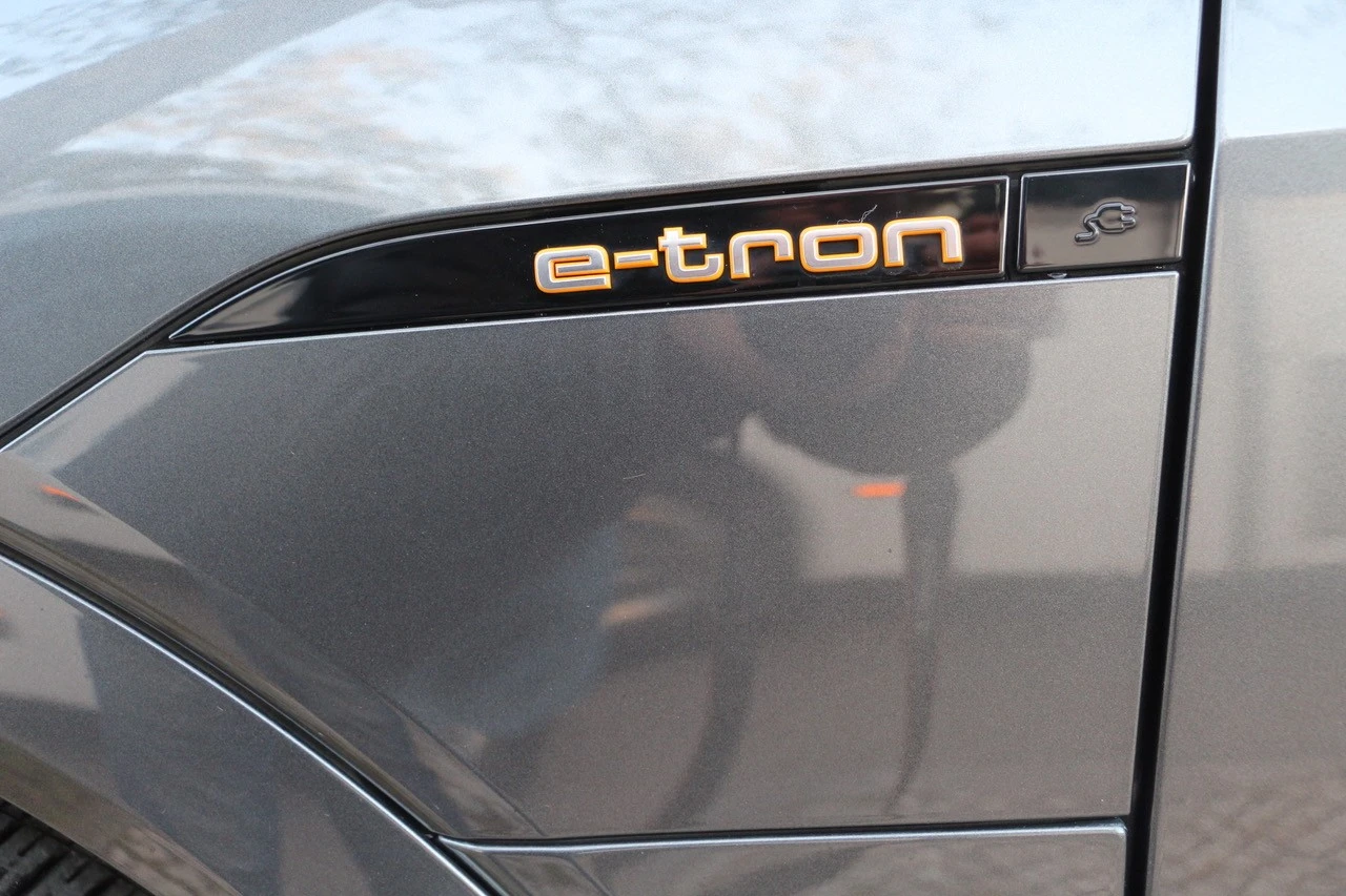 Audi e-tron 55 quattro S line
