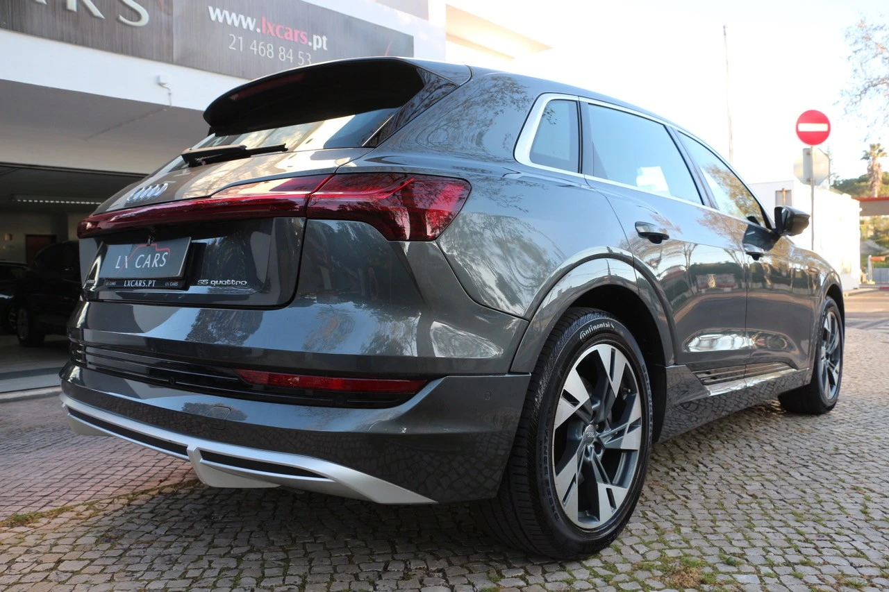 Audi e-tron 55 quattro S line