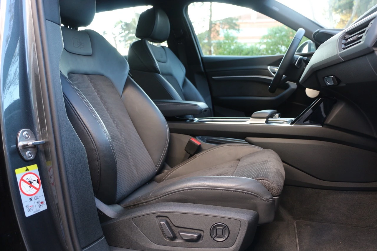 Audi e-tron 55 quattro S line