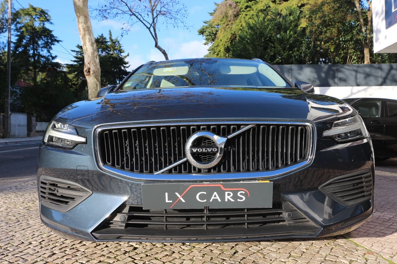 Volvo V60 2.0 T8 AWD TE Momentum Plus