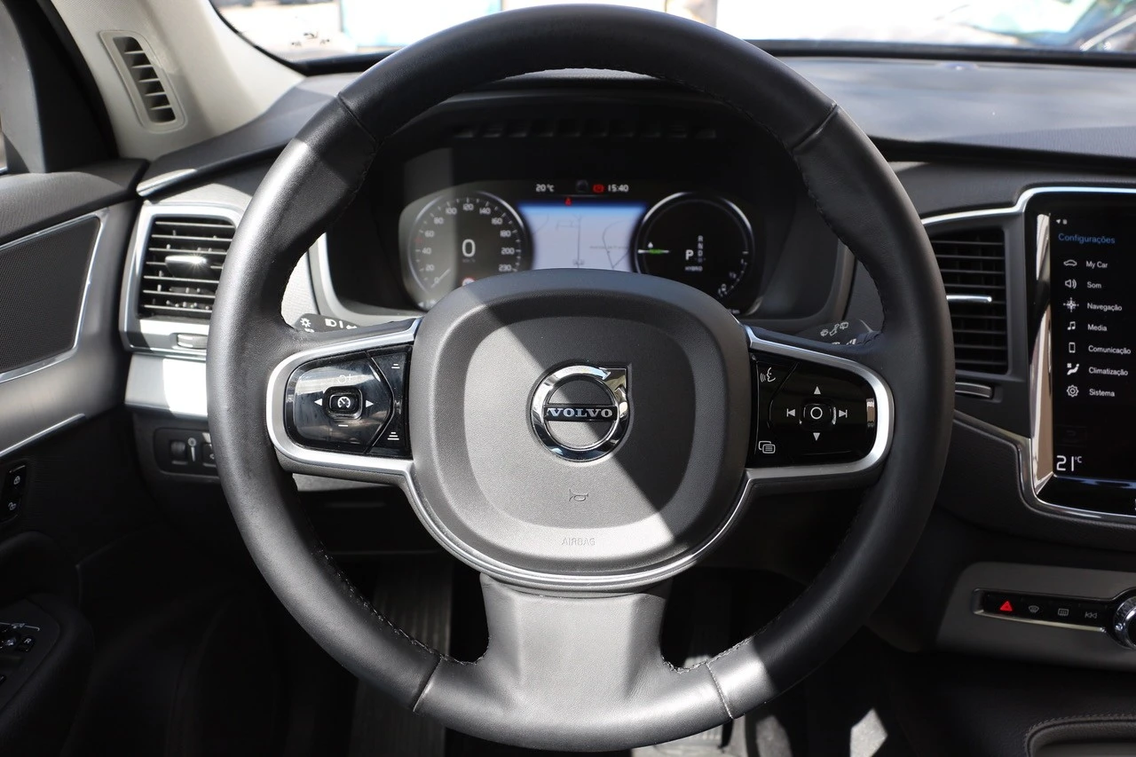 Volvo XC 90 2.0 T8 PHEV Momentum Plus AWD