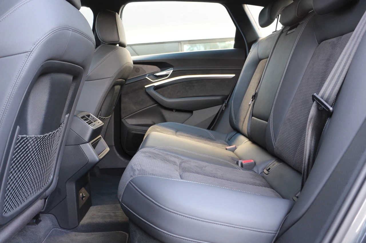 Audi e-tron 55 quattro S line