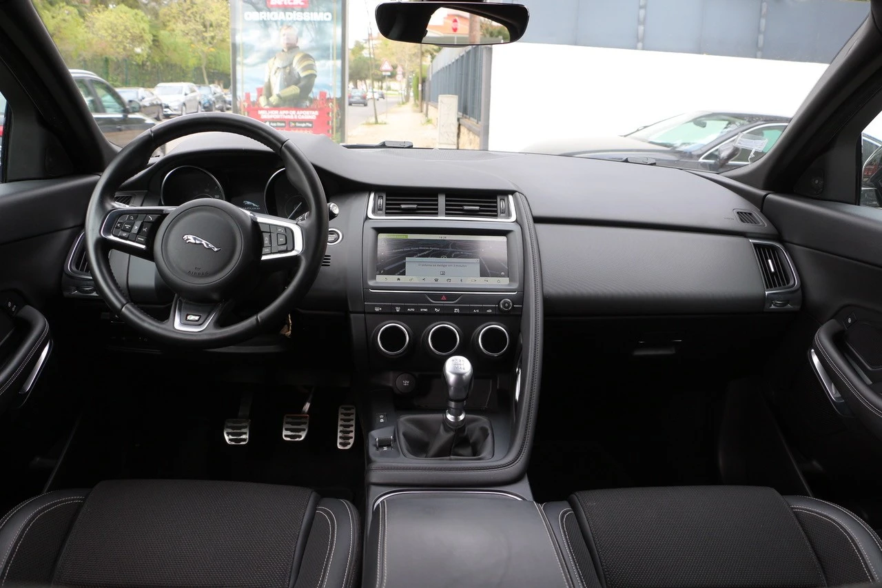 Jaguar E-Pace 2.0 i4D R-Dynamic