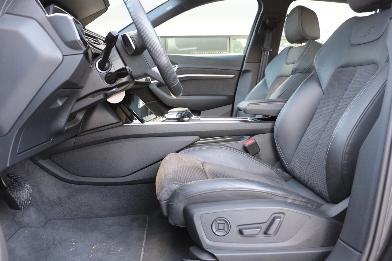 Audi e-tron 55 quattro S line