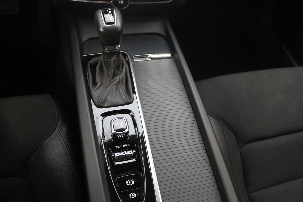 Volvo V60 2.0 D4 Momentum Plus Geartronic