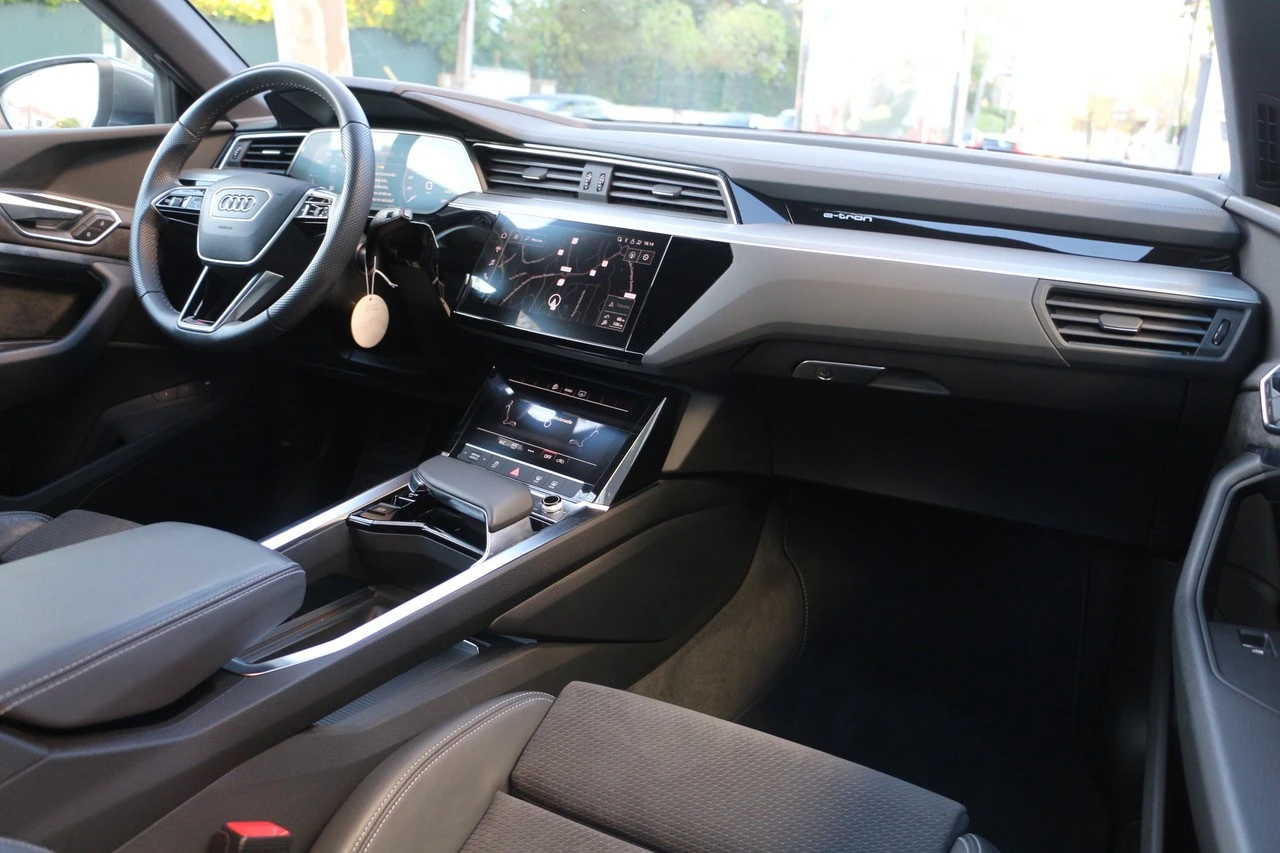 Audi e-tron 55 quattro S line