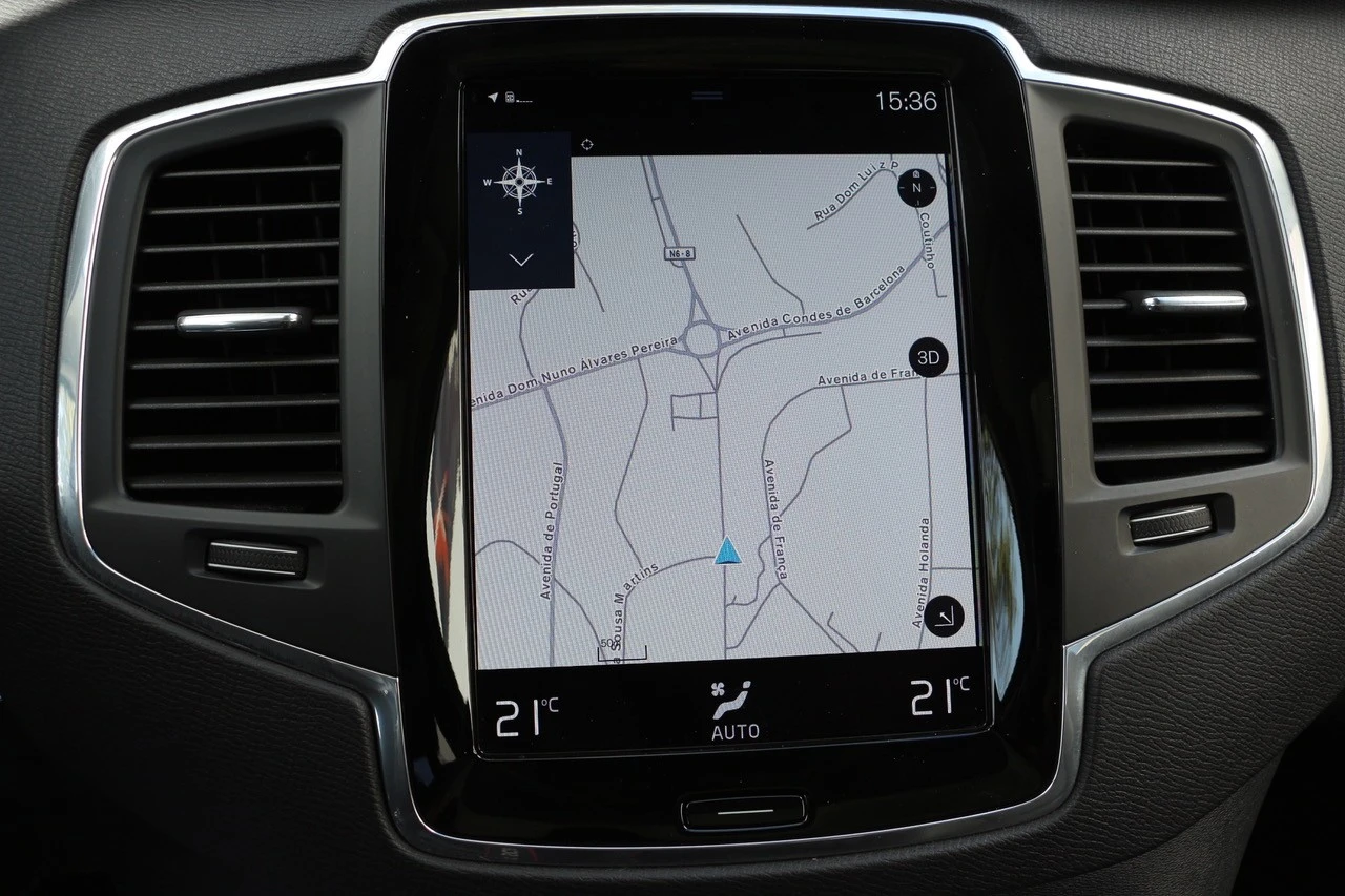 Volvo XC 90 2.0 T8 PHEV Momentum Plus AWD