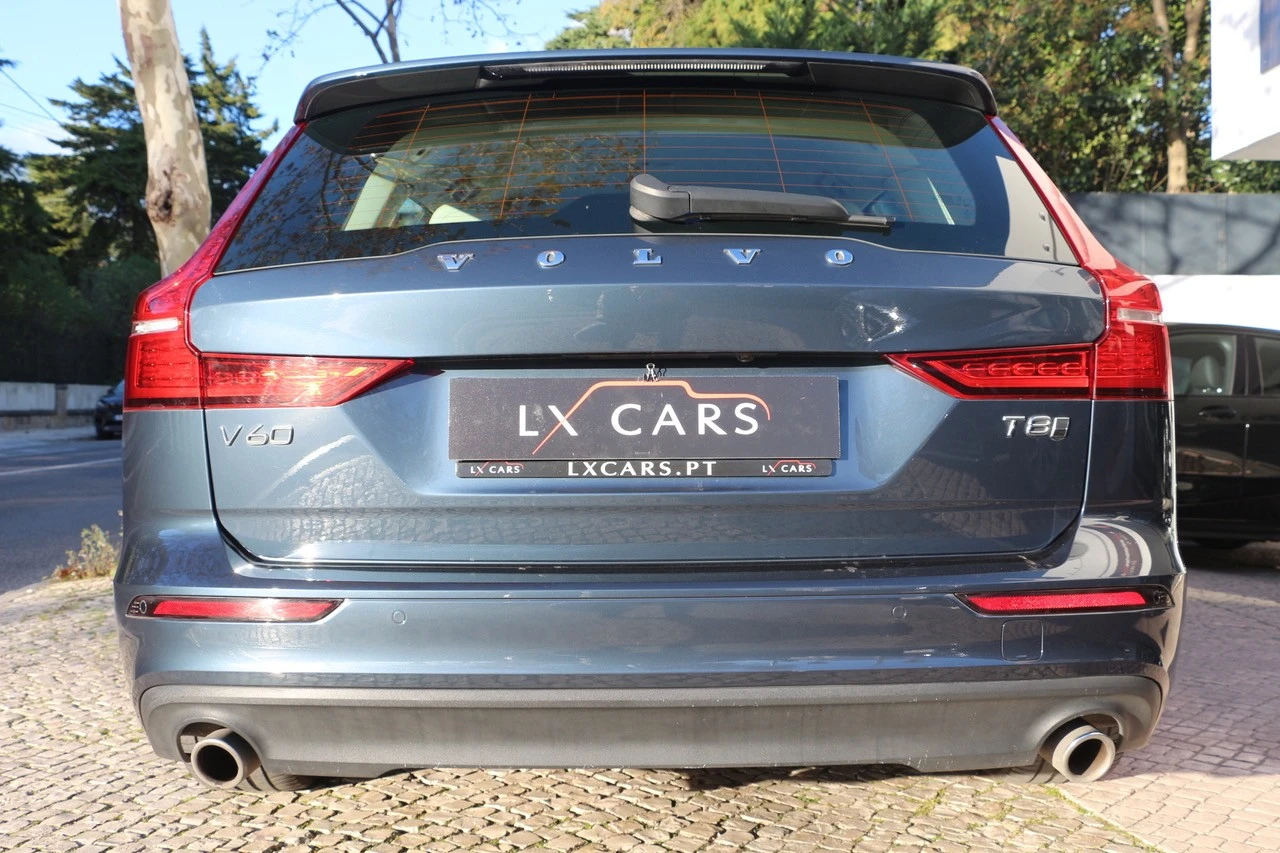 Volvo V60 2.0 T8 AWD TE Momentum Plus