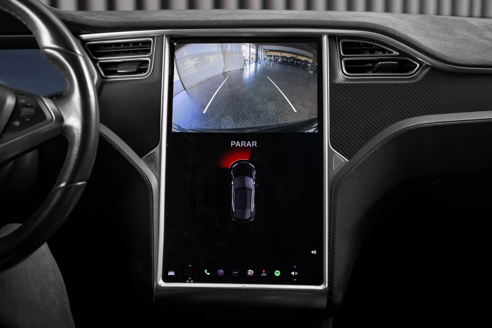 Tesla Model S 90D