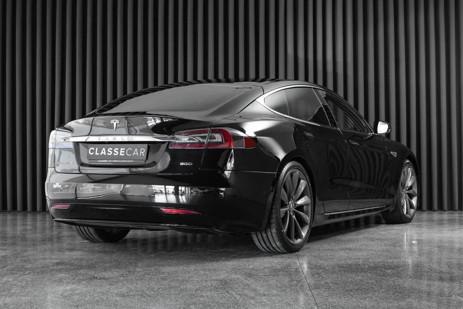 Tesla Model S 90D