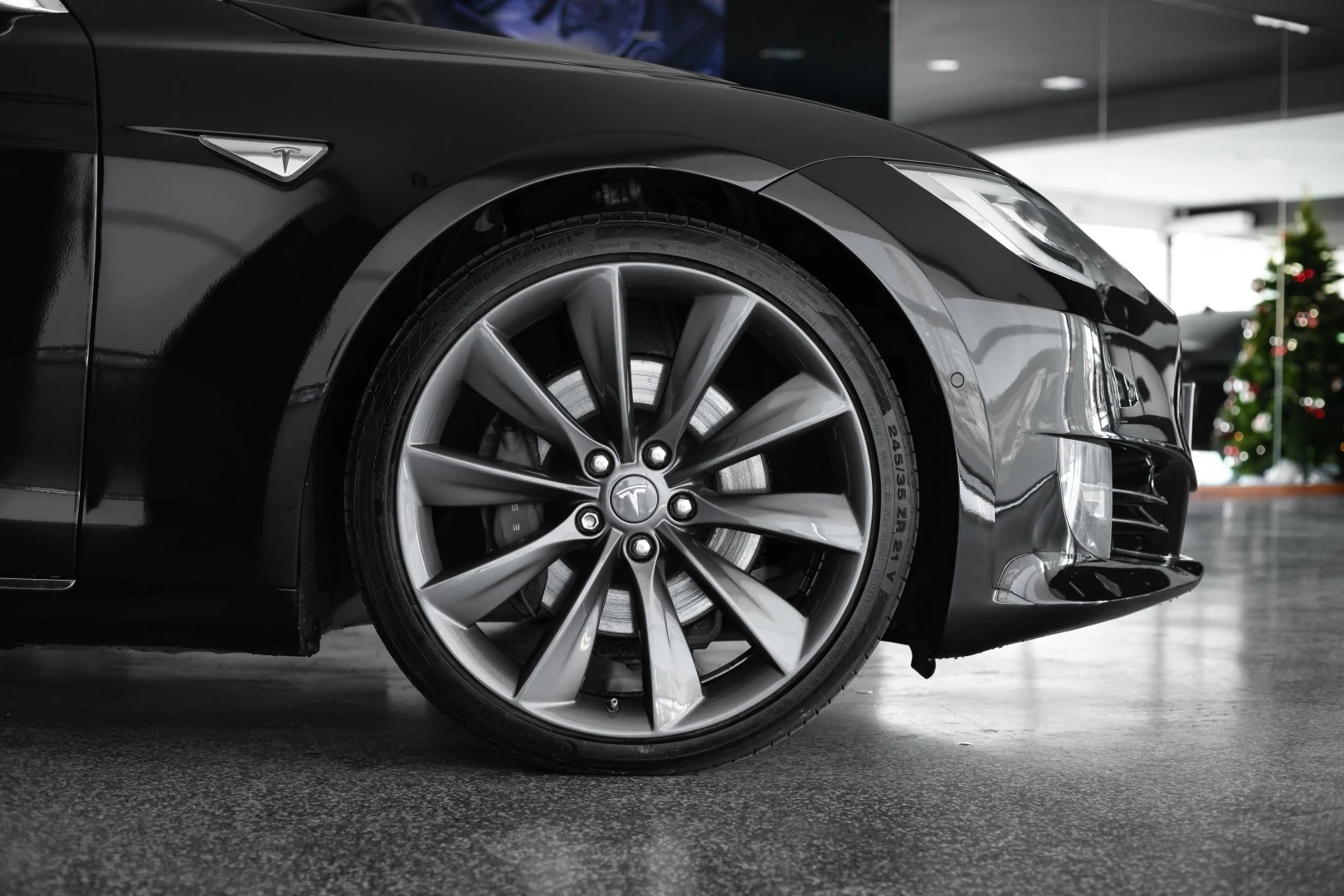 Tesla Model S 90D