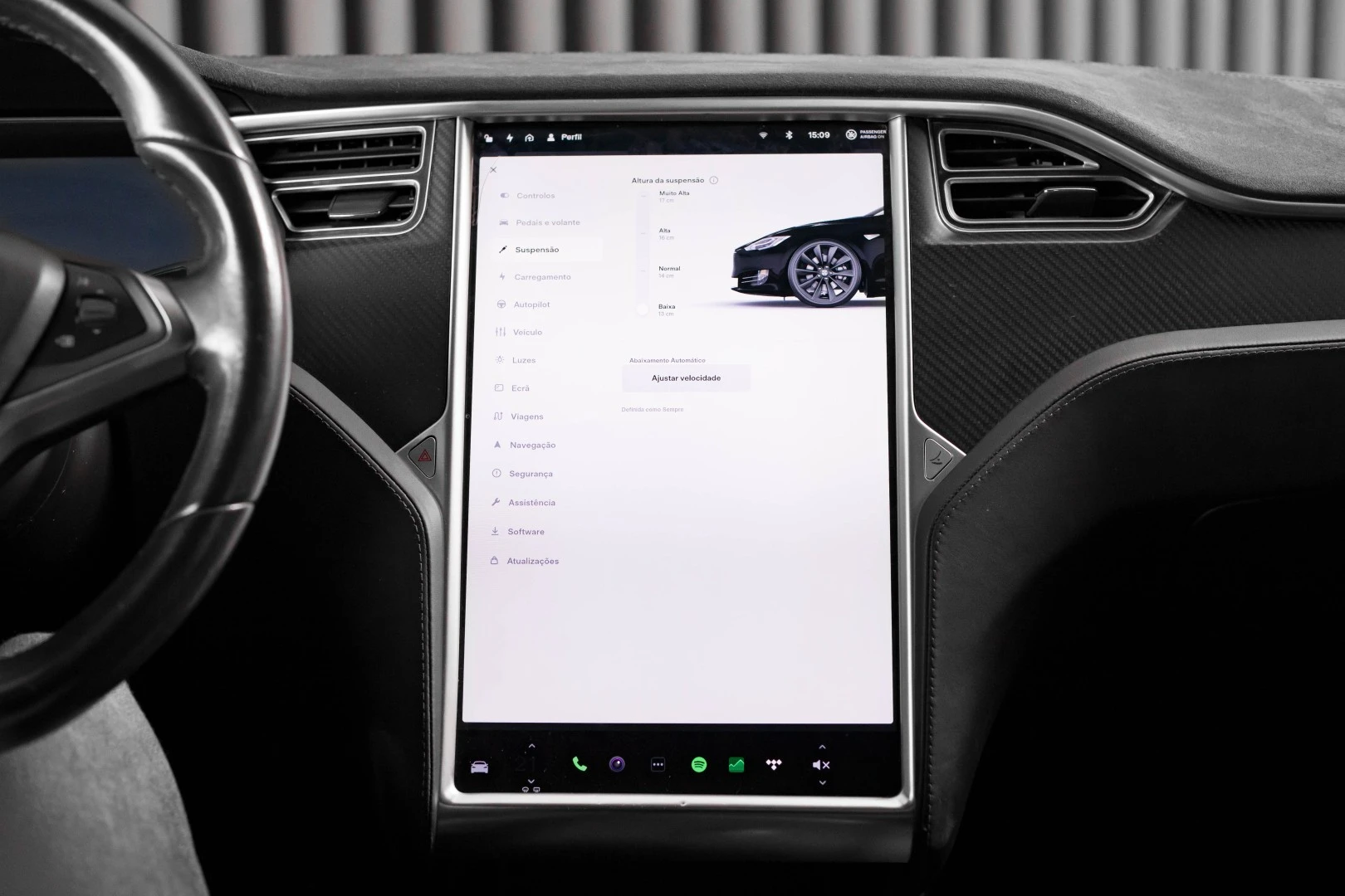 Tesla Model S 90D