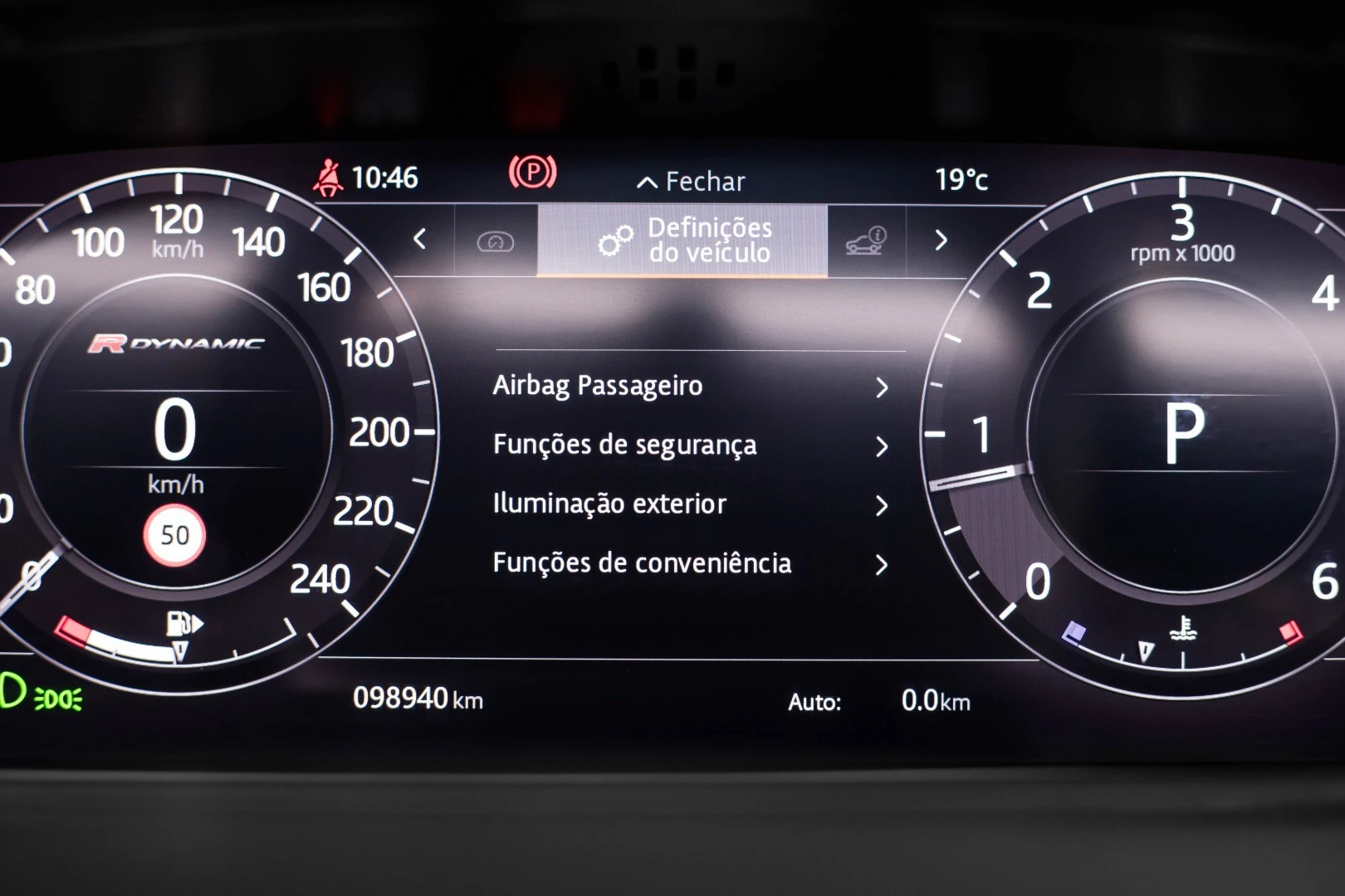 Land Rover Range Rover Velar 2.0 D R-Dynamic HSE